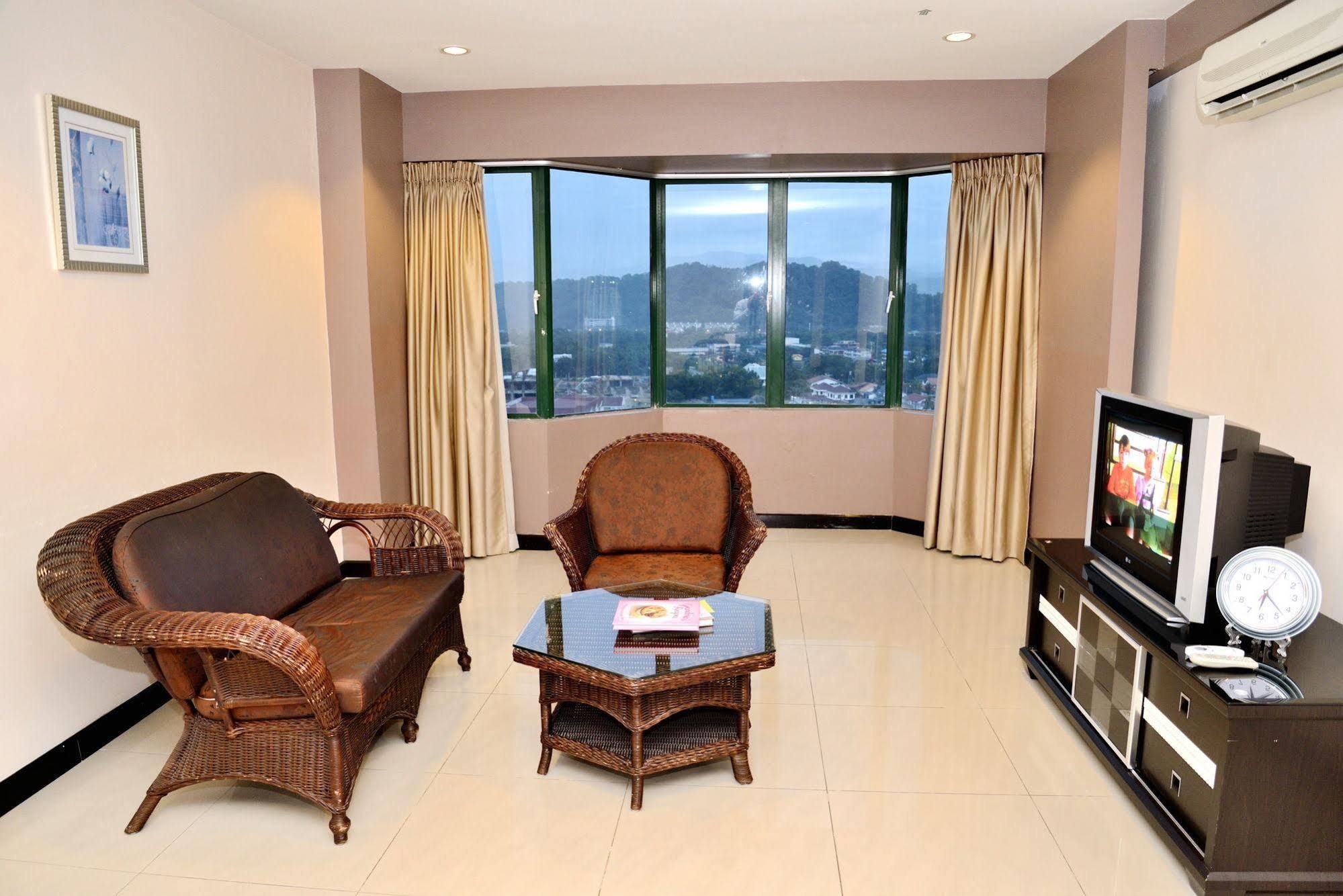Likas Square Apartment Hotel Kota Kinabalu Exterior foto