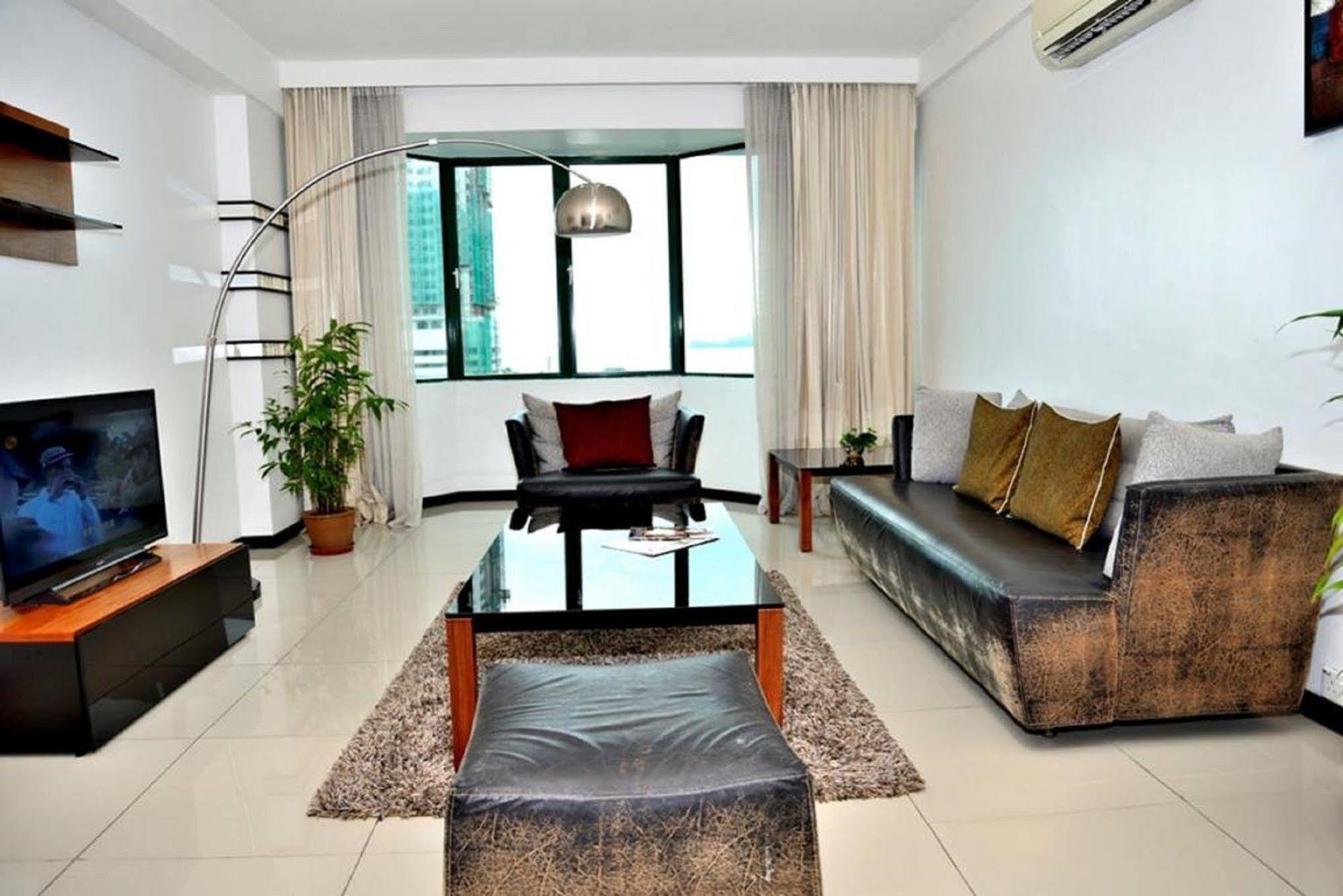 Likas Square Apartment Hotel Kota Kinabalu Exterior foto