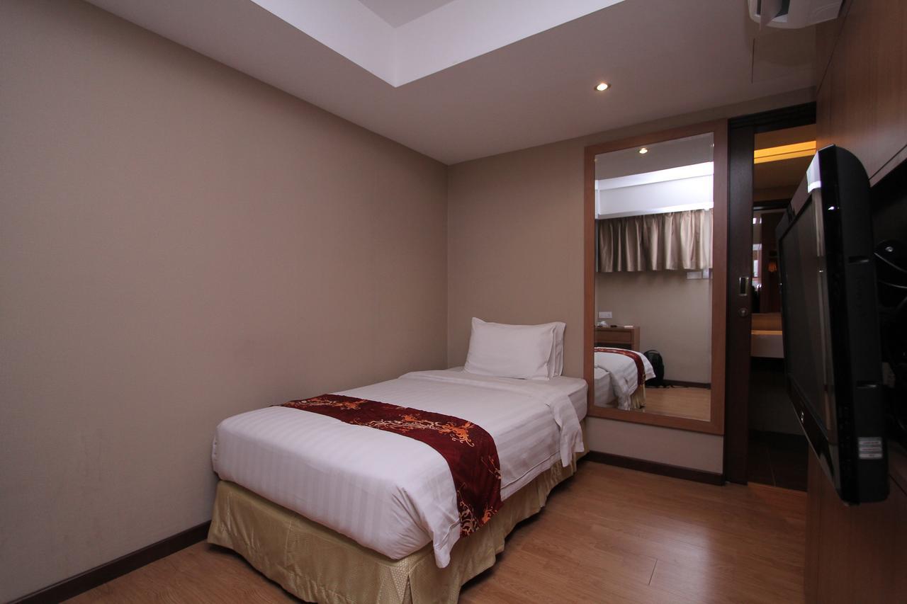 Likas Square Apartment Hotel Kota Kinabalu Exterior foto